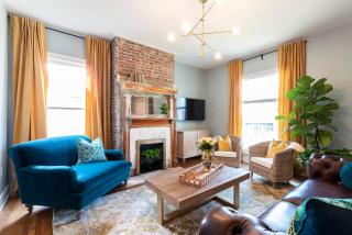 Bourbon Suites -Foodies -Bourbon -2 Living Rooms - 0