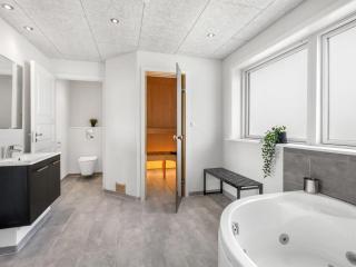 Holiday Home Emeli - 400m from the sea by Interhome - Bjerregård - 1