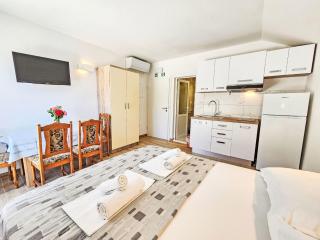Apartment Balota - Moreška-5 by Interhome - 5