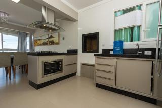 Yasmin 102 – Lindo Apartamento com Vista Panorâmica para o Mar em Quatro Ilhas, com Roupa de Cama e Toalhas Inclusas. - Bombinhas - 6