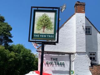 Stay and Relax at The Yew Tree - 8