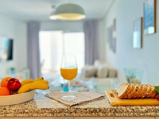 Apartamento en primera línea de playa en Benalmadena - Benalmádena - 5