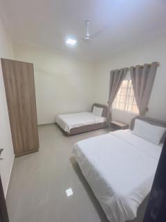 Golden Seasons Furnished Apartment 8 - Salalah - 0