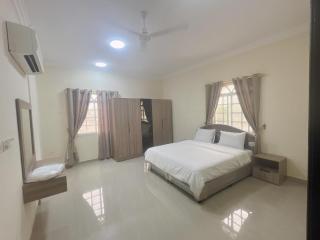 Golden Seasons Furnished Apartment 8 - Salalah - 8