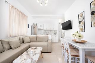 Turtle Cove Cottage, Beachfront - 7