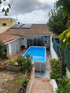 Casa con terraza, piscina y zona barbacoa - Montrás - 9