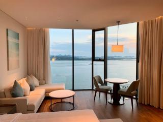 Căn hộ cao cấp hướng biển toàn cảnh - Luxury apartment with panoramic sea view - Ha Long - 0