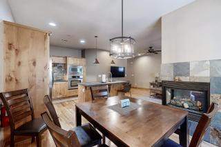 Walk-Friendly Truckee House - Truckee - 2