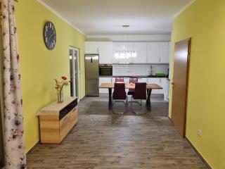 Villa· Vera mit Pool in ruhigem Waldstück - Benkovac - 5