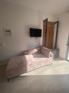 hOTEL EMILY,S - Borsh - 2