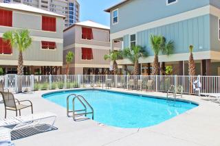 Oh So Beachy, 3BR, Sleeps 10, Pool & Beach Access - Gulf Shores - 0
