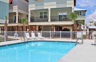 Oh So Beachy, 3BR, Sleeps 10, Pool & Beach Access - Gulf Shores - 8