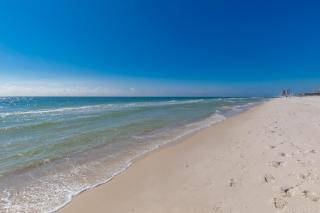 Oh So Beachy, 3BR, Sleeps 10, Pool & Beach Access - Gulf Shores - 5