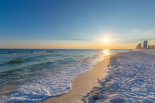 Oh So Beachy, 3BR, Sleeps 10, Pool & Beach Access - Gulf Shores - 1