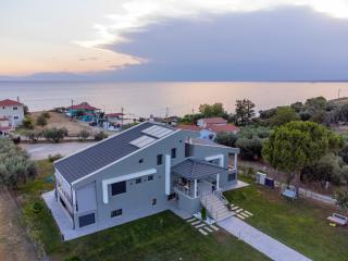 Villa llanaj Residence 4 by Luxlikehome - 6