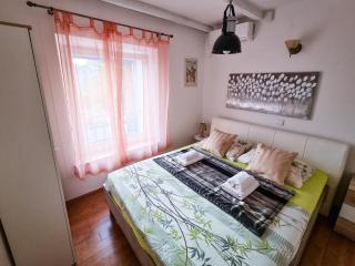 Villa Diana with pool, sauna,playground, - Jesenice - 8