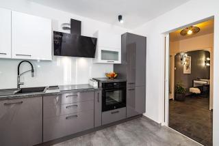 Luxury Modern Condo with Garden near Old Town - Zadar - 1