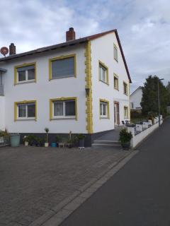 Helmut - - 1