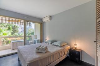 TANIT Piscine, 6 couchages, Parking - Antibes - 2