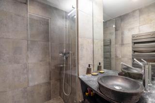 TANIT Piscine, 6 couchages, Parking - Antibes - 1