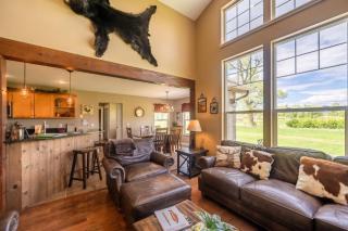 Trout House - Livingston - 3