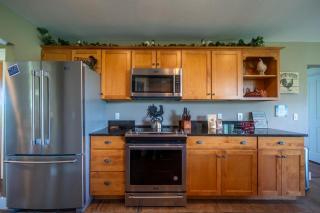 Trout House - Livingston - 1