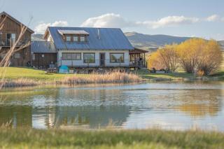 Meredith Ranch Chalet and Guest House - Livingston - 7