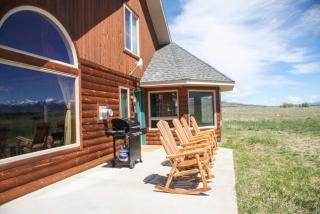 Yellowstone Trail Lodge - 8