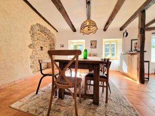 MAISON DE VACANCES - Jardin, barbecue et charme - 7