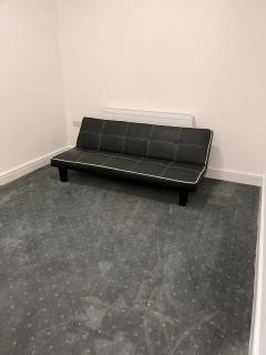 L&C Apartments - Ilford - 2