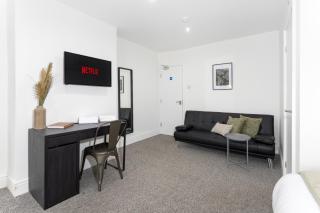 The Wavertree Rooms - Air Host & Stay - 6 Bedrooms - Liverpool - 2