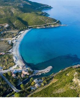 La corse entre plage et rivière - Pietracorbara - 0