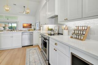 Luxury Privacy and Close to Beach - 9