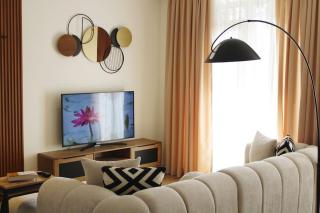 Luxury Apartment With King-Size Bed and Fast Wi-Fi - Tirana - 4