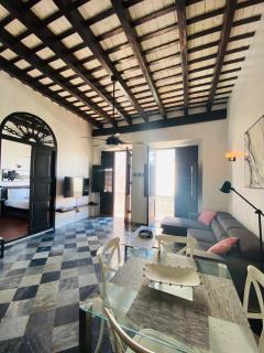 Colonial Apt with Balcony in OSJ Next to San Sebastian APT 3 - San Juan - 8