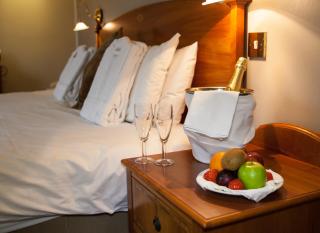 Warren Lodge - Shepperton - 6