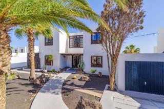 Villa Speranza by Villa Plus - Puerto del Carmen - 2