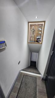 Luxury 1 Bed Coach House - Huddersfield - 4