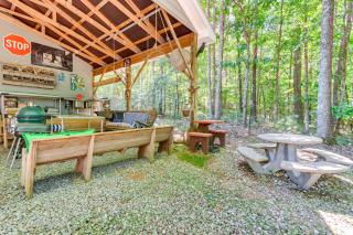 7 Mi to Carters Lake Cabin with Pond and Pedal Boat! - 8