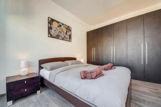 2br Penthouse with Jacuzzi - Il-Gżira - 7