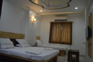 Hotel Anand Heritage - Shirdi - 7