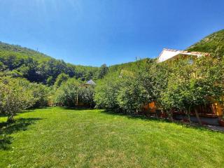 Mudita Houses Be Happy - Cetinje - 9