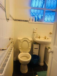 One double room available - Plumstead - 4