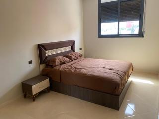 Mooie gemeubileerde appartement 4e etage midden in de stad - Al-Ḥoseyma - 0