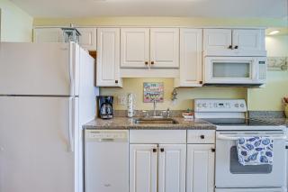 Oceanfront Resort-Style Condo in Myrtle Beach! - Myrtle Beach - 5