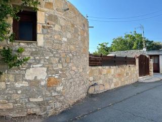 Enchanting Traditional Village Home - Ayia Marina - 0