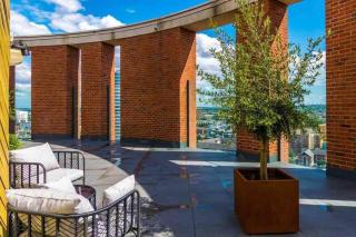 Stunning City Center Apartment - Leeds - 3