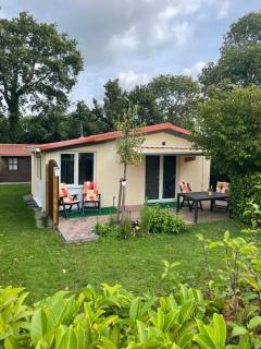Zonneschijn, bungalow op vakantiepark bij zee - Baarland - 9