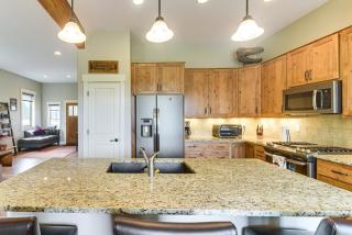 Central Fraser Vacation Rental with Private Hot Tub! - 4