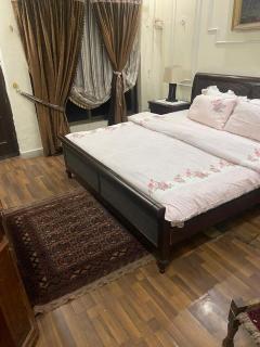 Royal Exective Suit F 8 Islamabad - Islamabad - 3